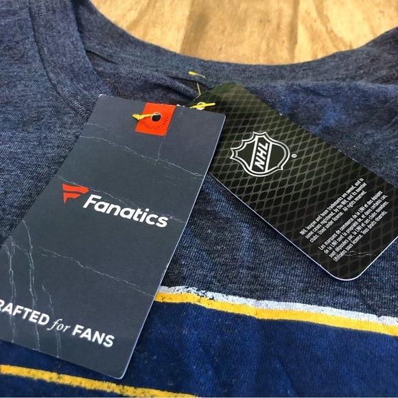 NWT Fanatics NHL Team Apparel St Louis Blues Distressed Tee Mens Blue Tshirt XL - Picture 3 of 9